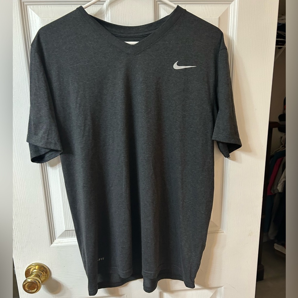 Nike Men's Dark Gray Short Sleeve V-neck Tee